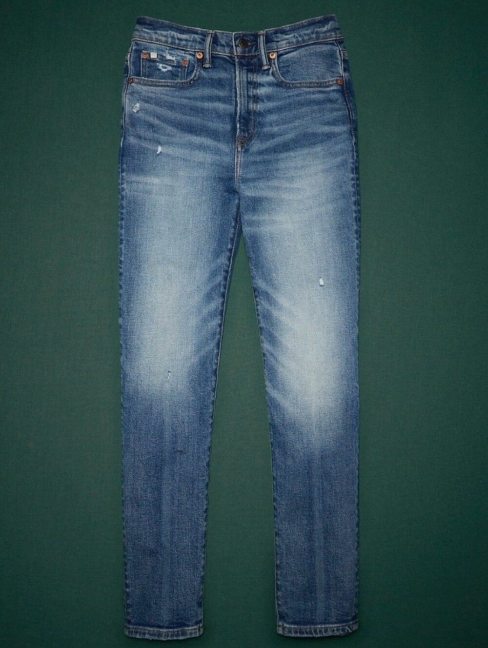 AE77 American Eagle Mom Jeans Size 2